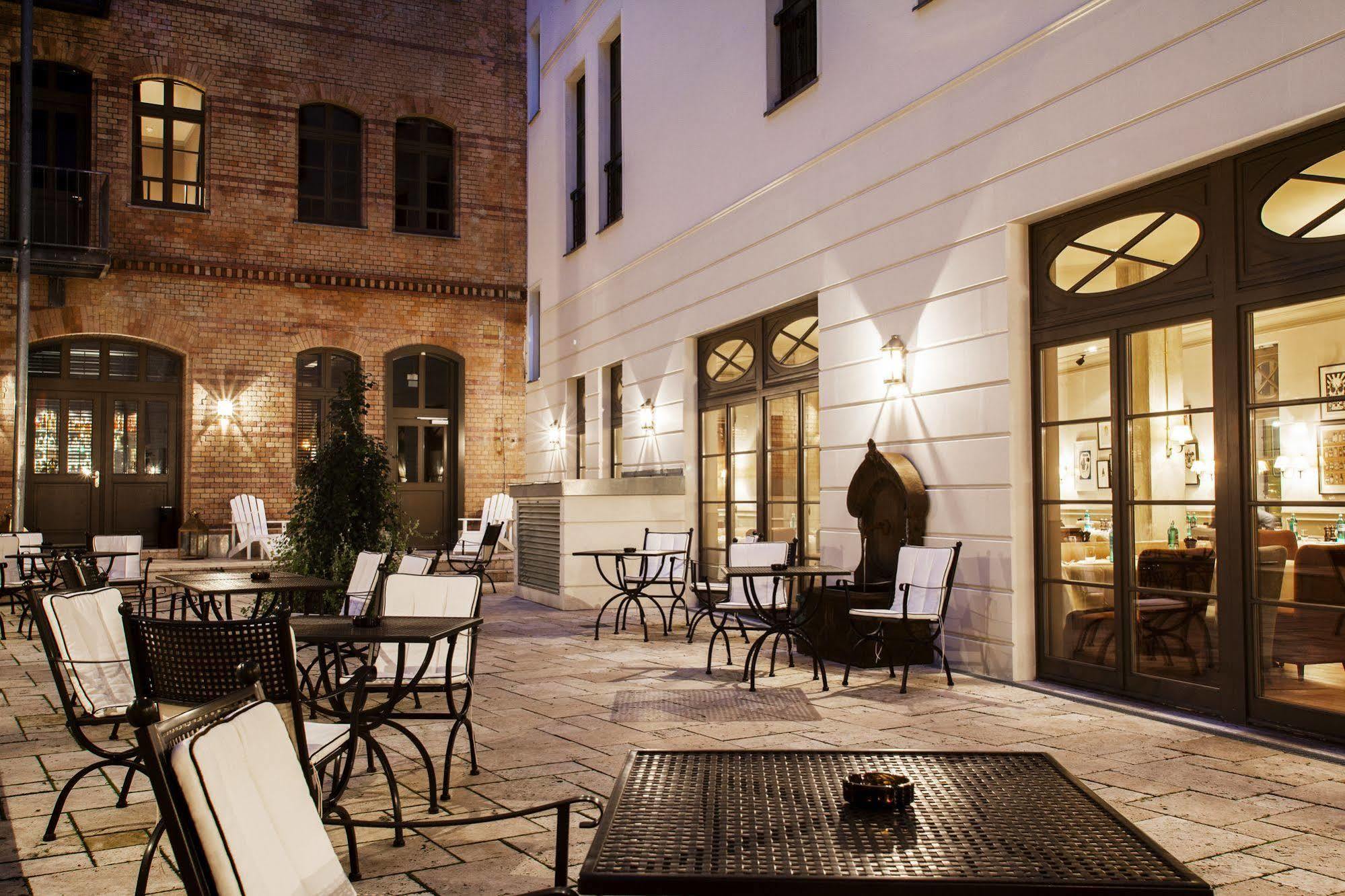 Monbijou Hotel